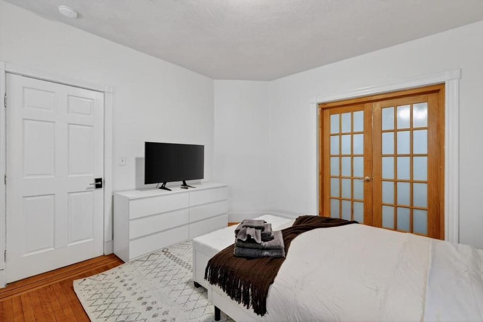 Cozy&Spacious 7Br home in Malden w free Parking House in Everett