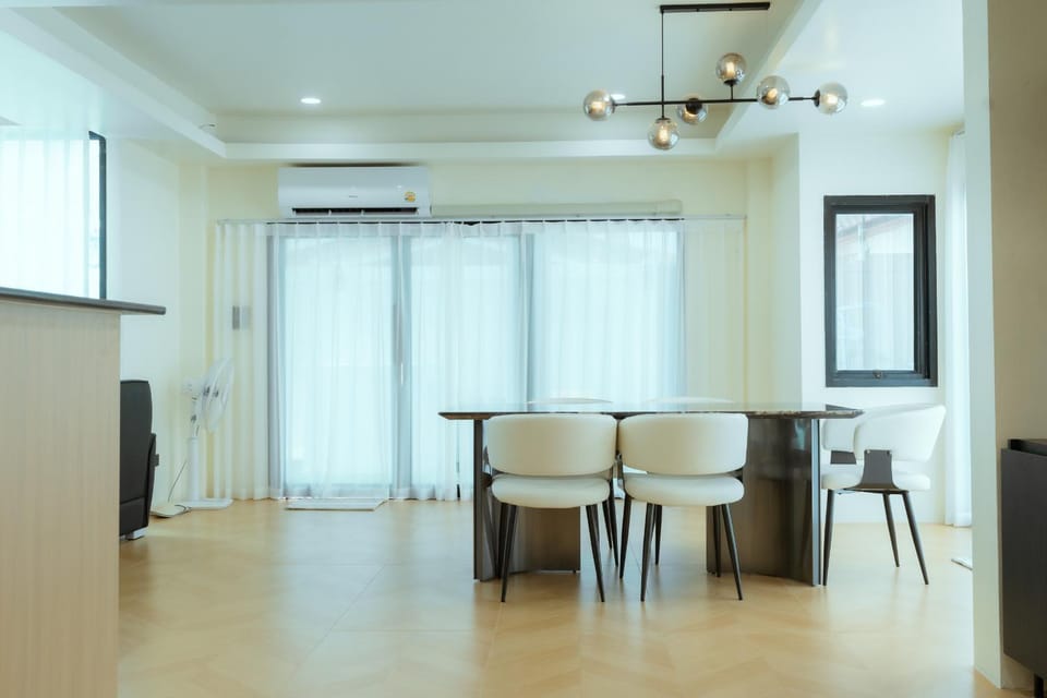 49spvilla 近步行街中天海滩别墅 Villa in Pattaya City