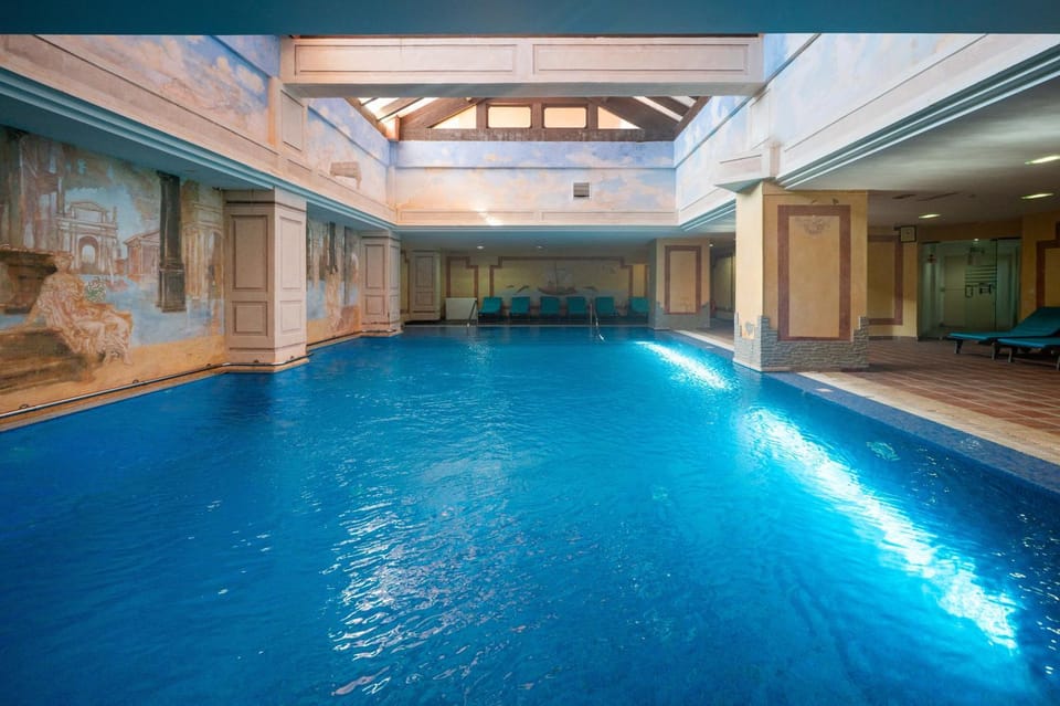 Spa and wellness centre/facilities, Swimming pool