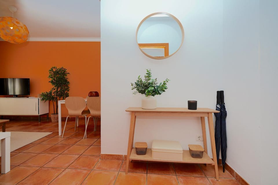 Decorative detail, Dining area