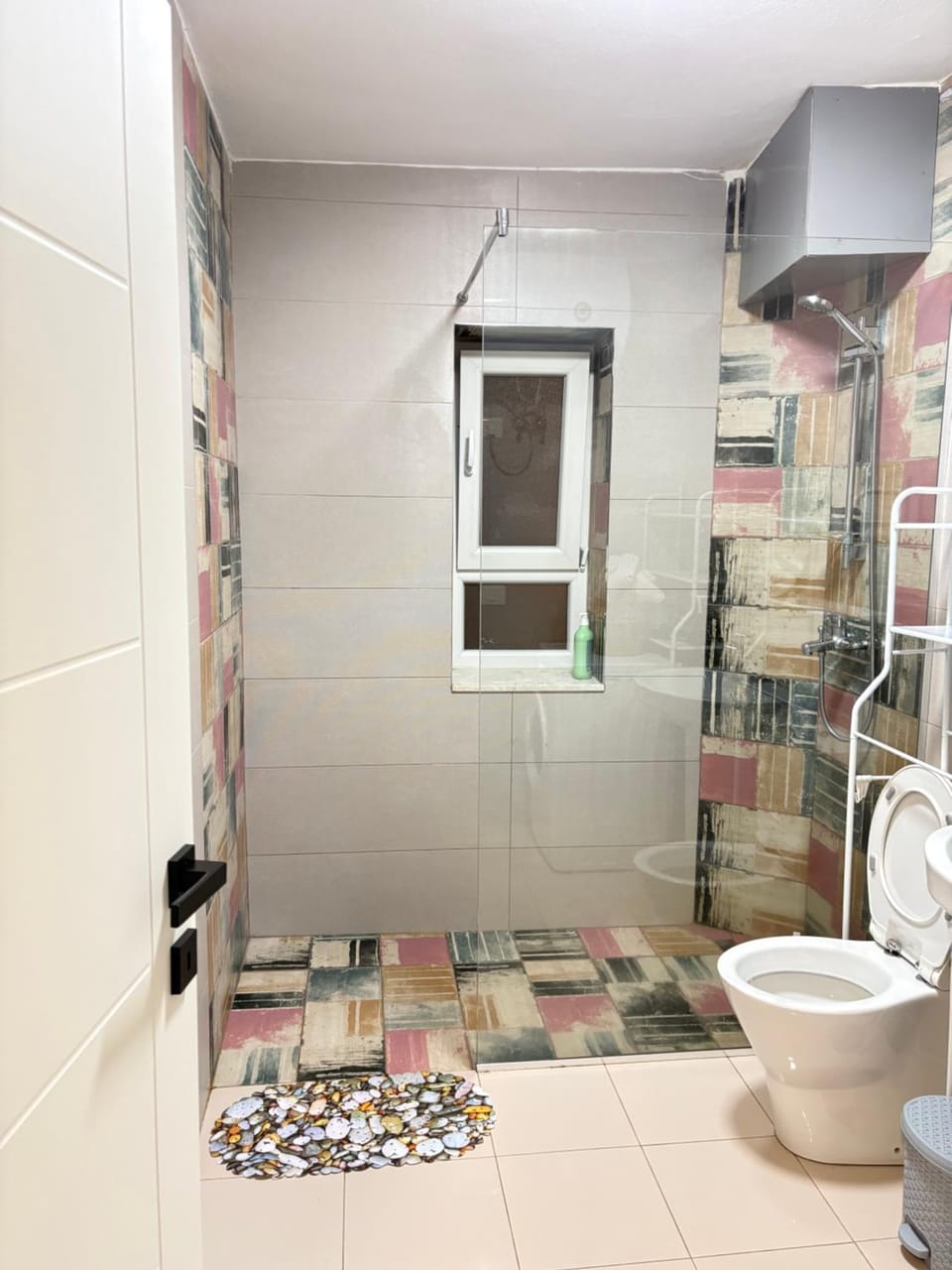 Shower, Toilet, Bathroom