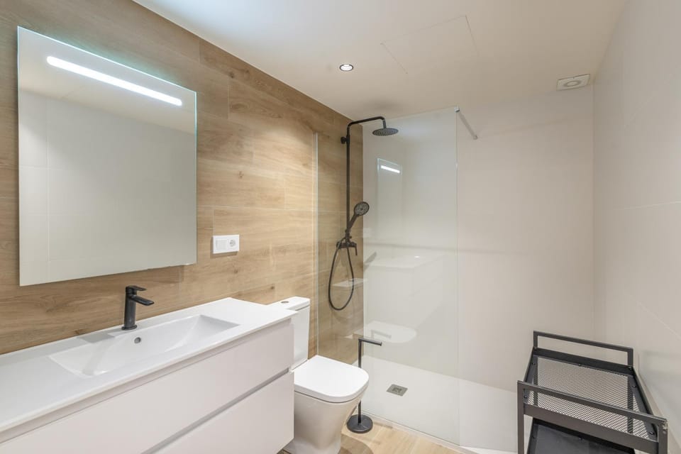 Bathroom, Living room