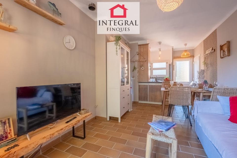 TV and multimedia, Living room, Dining area
