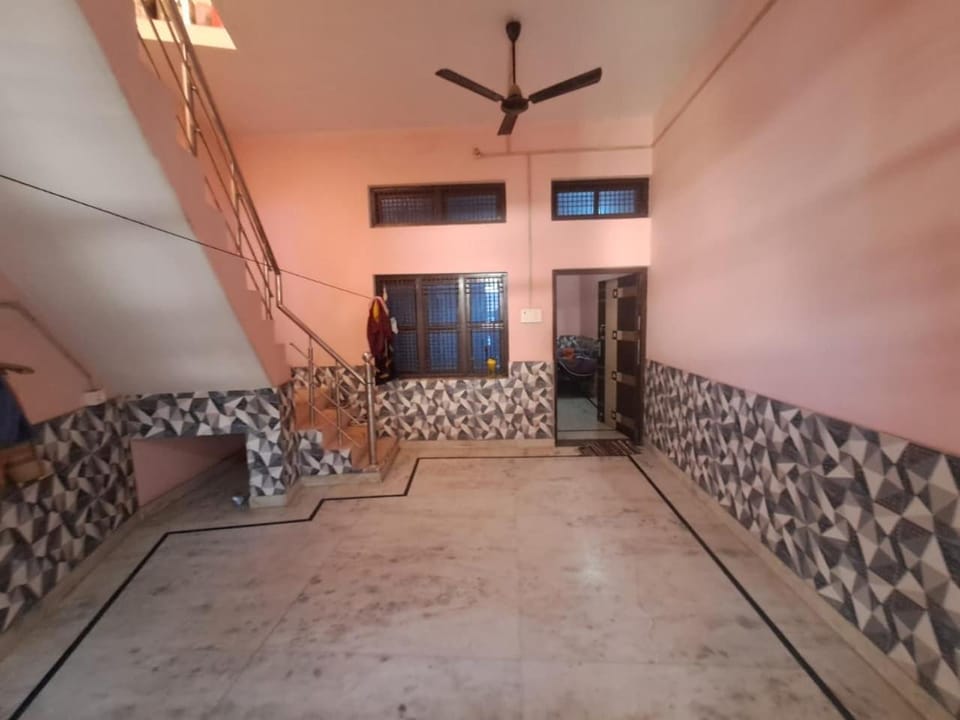 Chedalal homestay Vacation rental in Uttar Pradesh