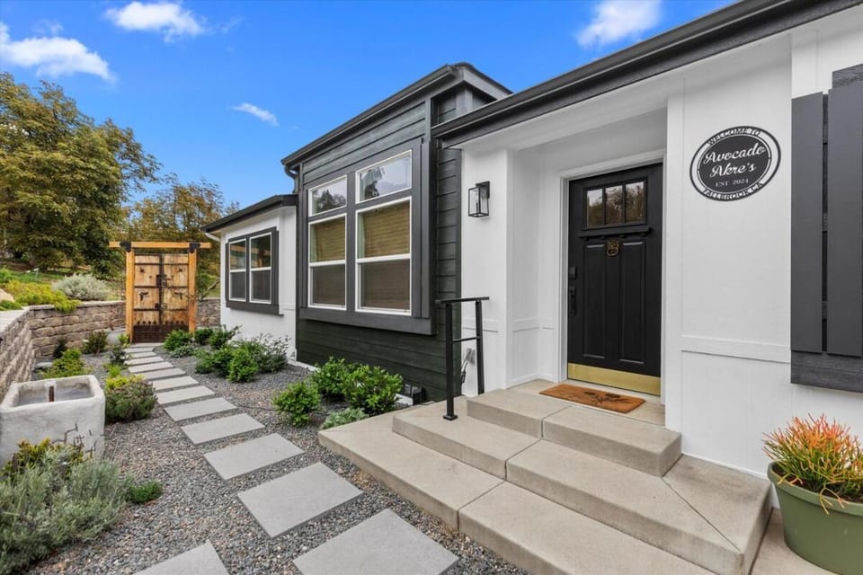 Avocado Akres Awaits Near Monserate Winery House in Fallbrook