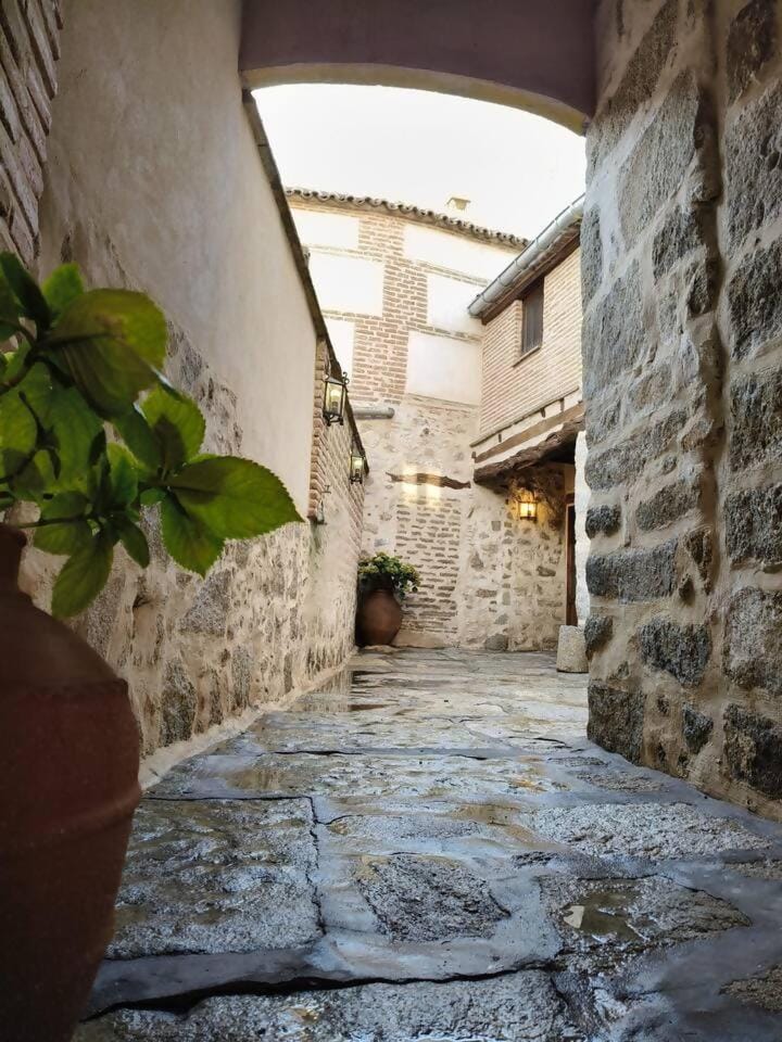 Inner courtyard view