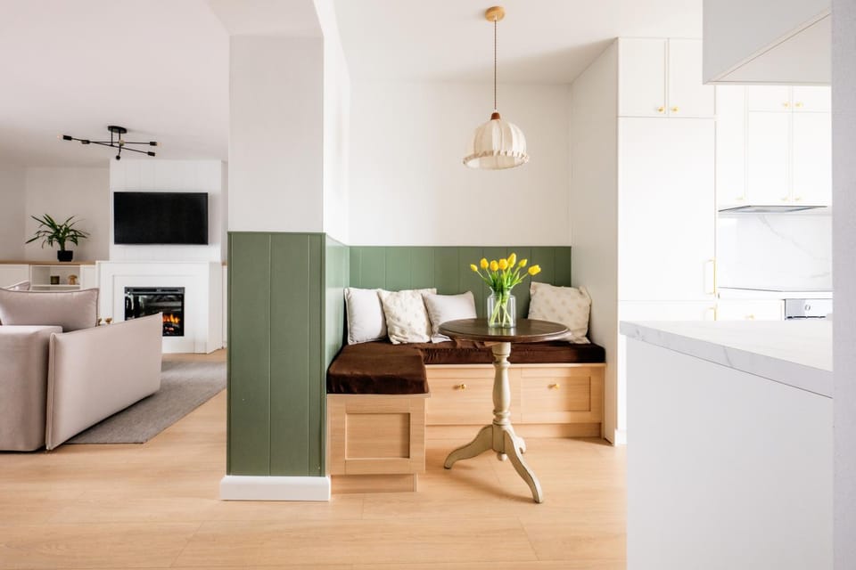 fireplace, kitchen