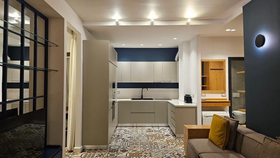 Kitchen or kitchenette, kitchen, kitchen