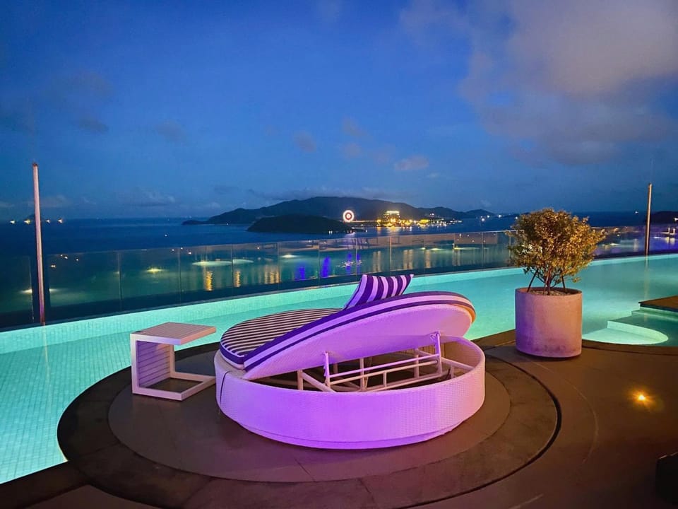 Lounge or bar