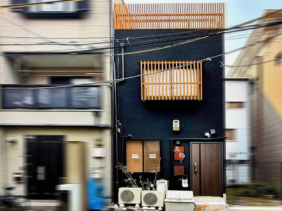 Property building, Day