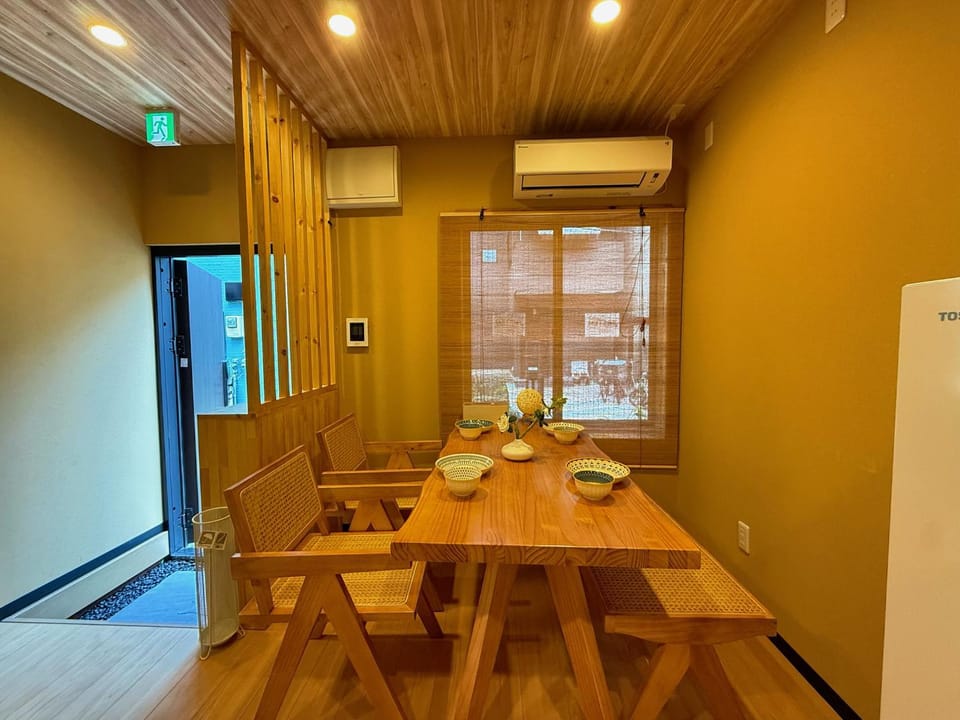 Dining area, air conditioner