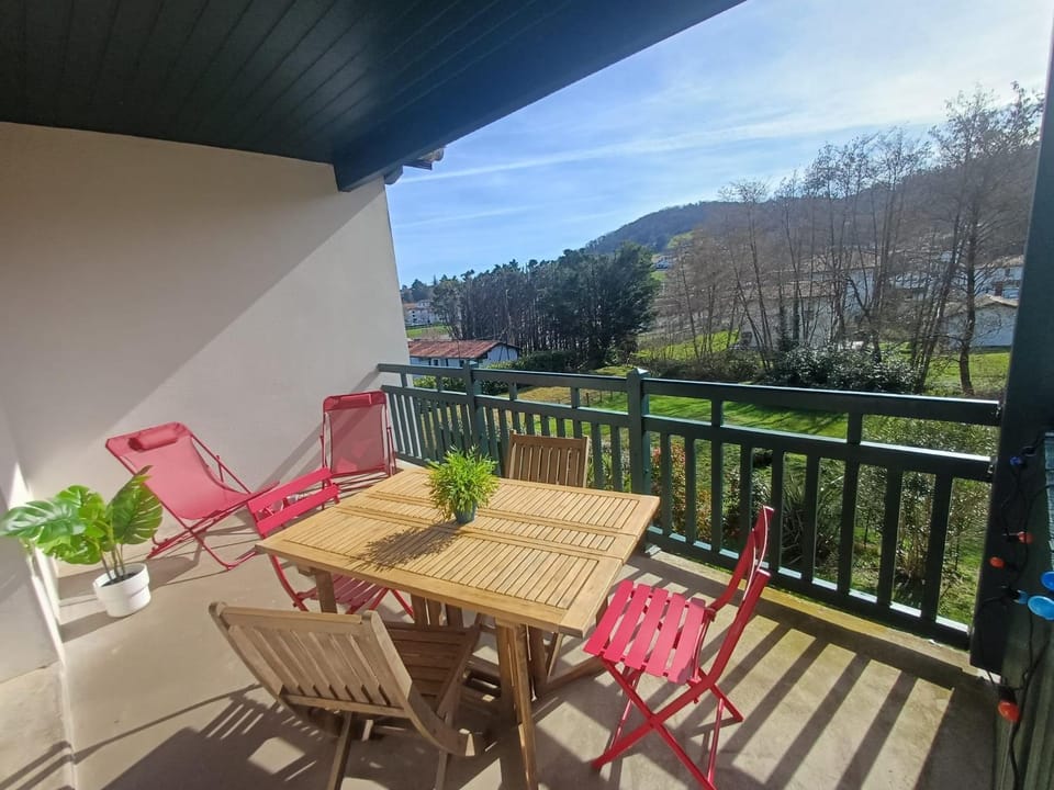 Balcony/Terrace, Dining area