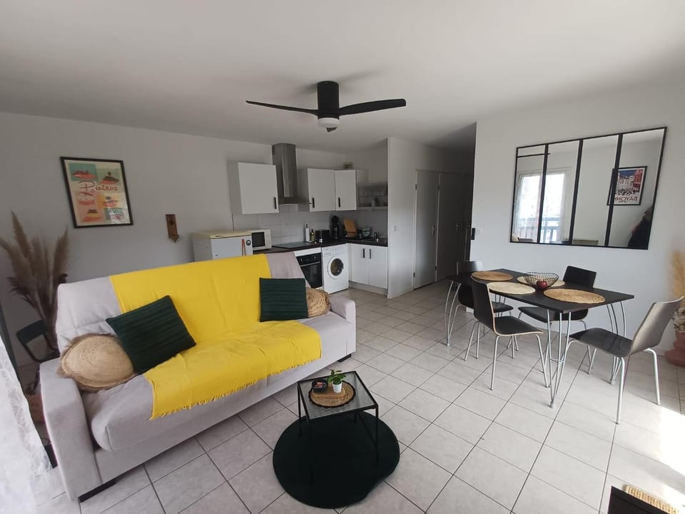 Living room, stove, kitchen