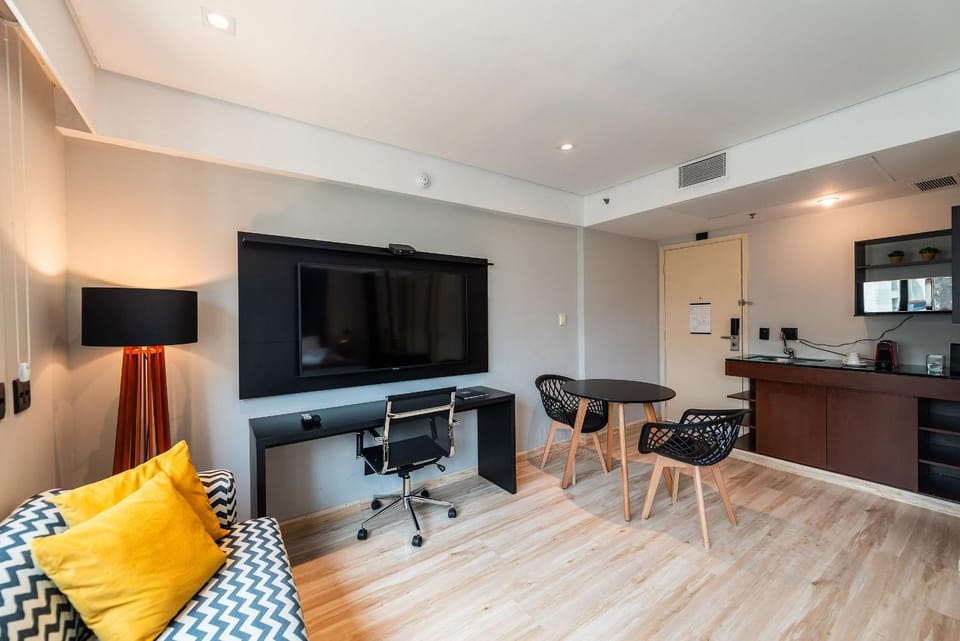 Studio in Hotel w/ Parking and Cleaning - M1013 Hotel in Sao Paulo City
