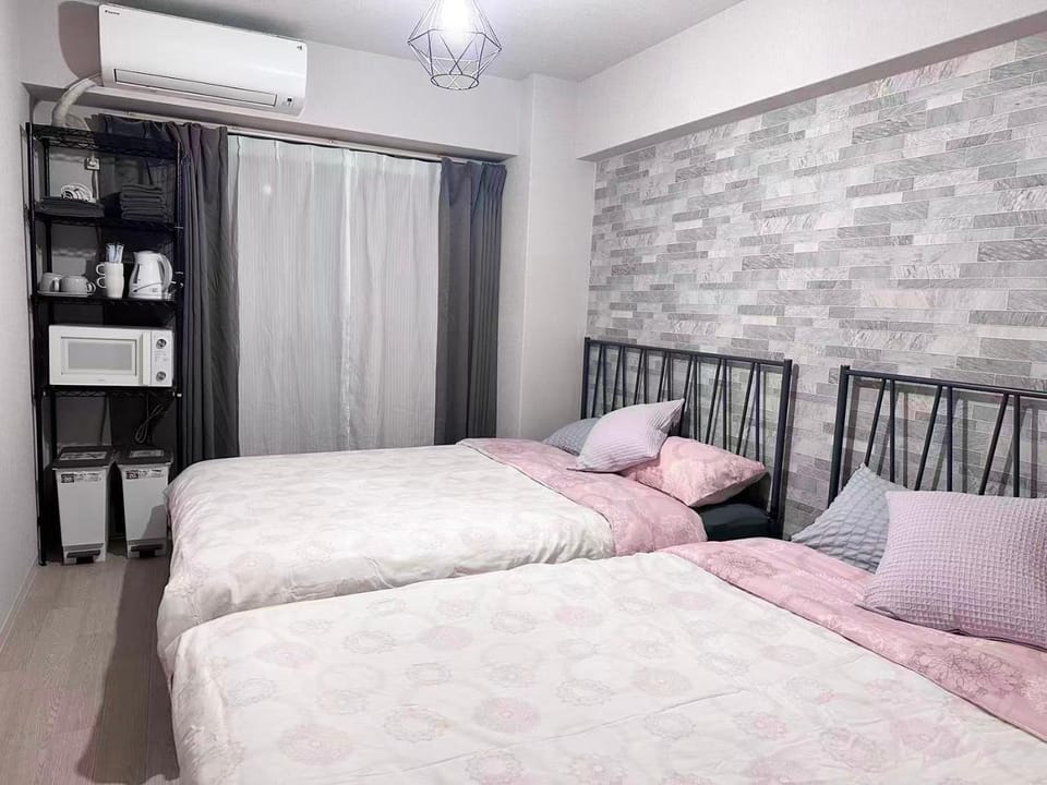 L歌舞伎町 新宿最中心 東新宿4分钟新宿10分钟直达涉谷原宿 max4 Apartment in Shinjuku