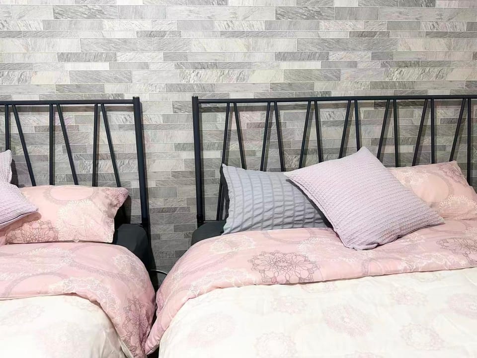 L歌舞伎町 新宿最中心 東新宿4分钟新宿10分钟直达涉谷原宿 max4 Apartment in Shinjuku