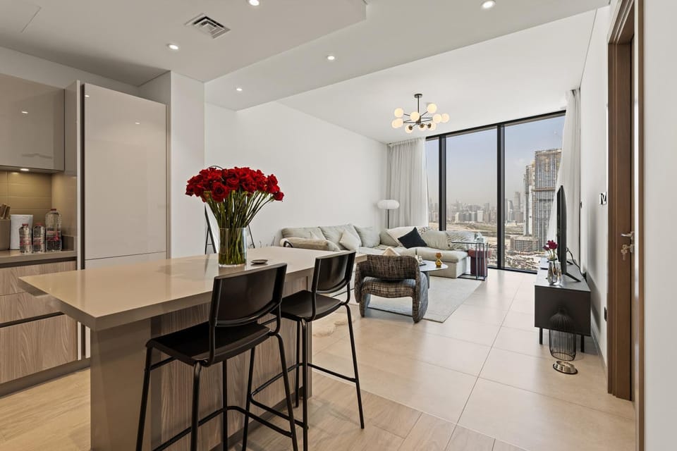 Cozy 1BR Retreat Prime Location Apartment in Dubai