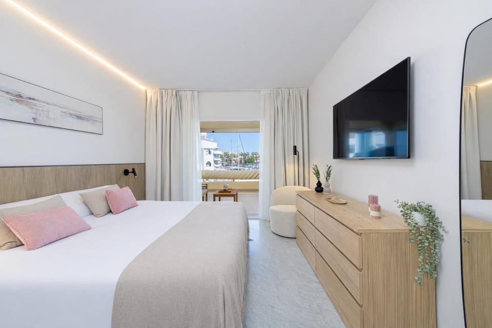 TV and multimedia, View (from property/room), Bedroom