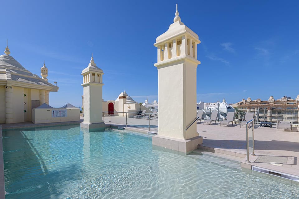 Solarium, Swimming pool
