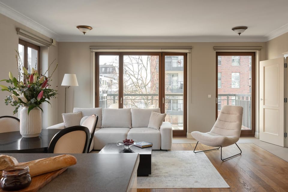 Balcony/Terrace, Living room, Seating area, Dining area