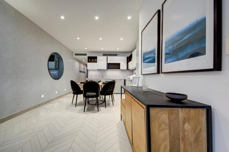 Two Bed Central St Julian's With Sea Views Near Paceville Apartment in Saint Julians