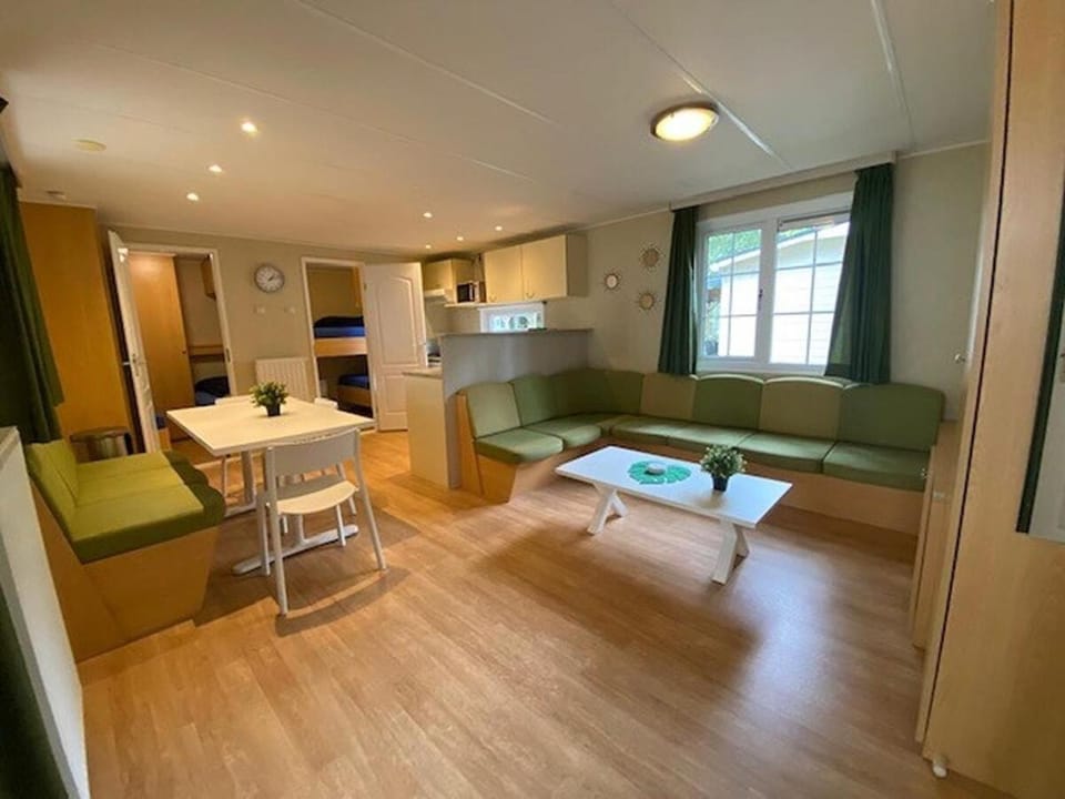 Chalet Spring voor 6 personen I Resort de Heimolen Chalet in North Brabant (province)