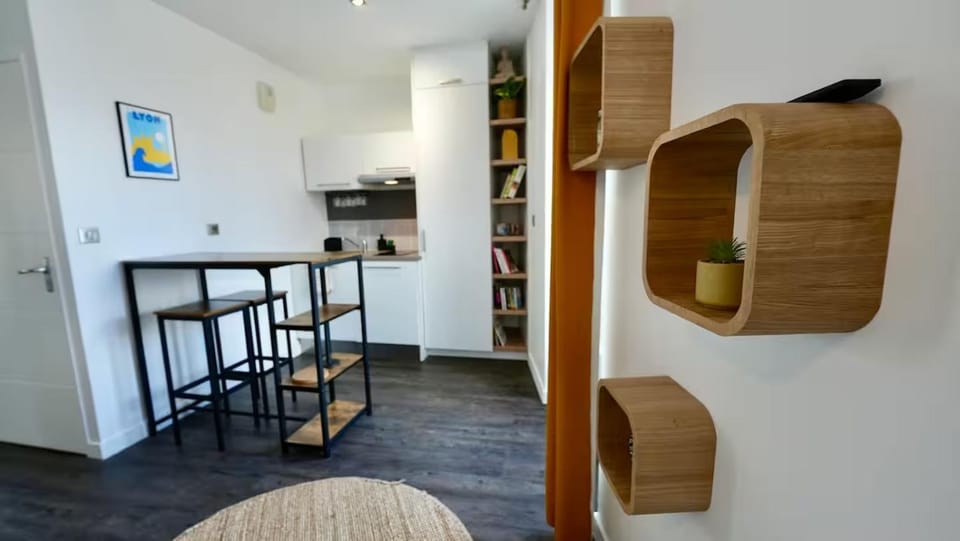 Library, Kitchen or kitchenette, Seating area, Dining area