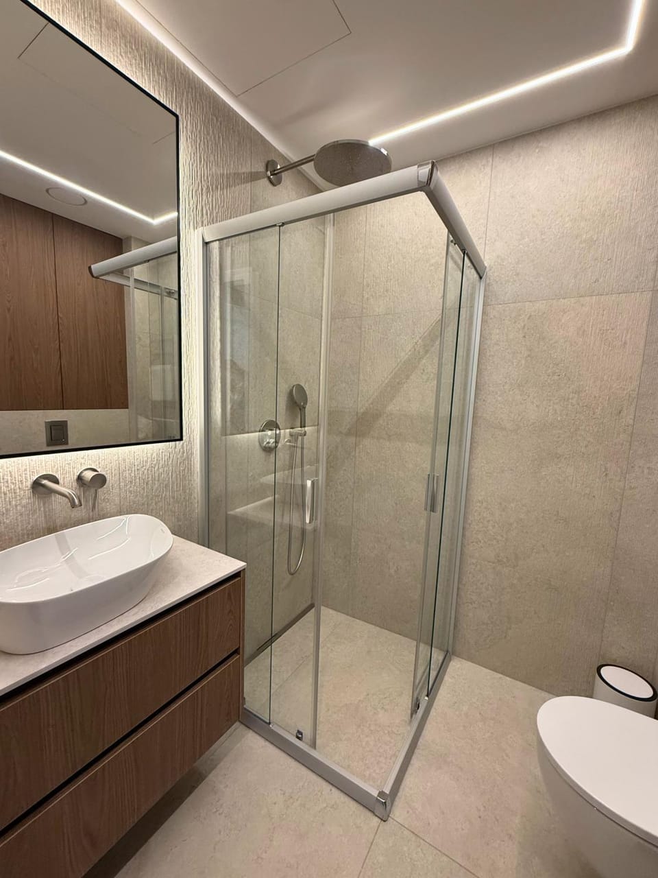 Shower, Toilet, Bathroom