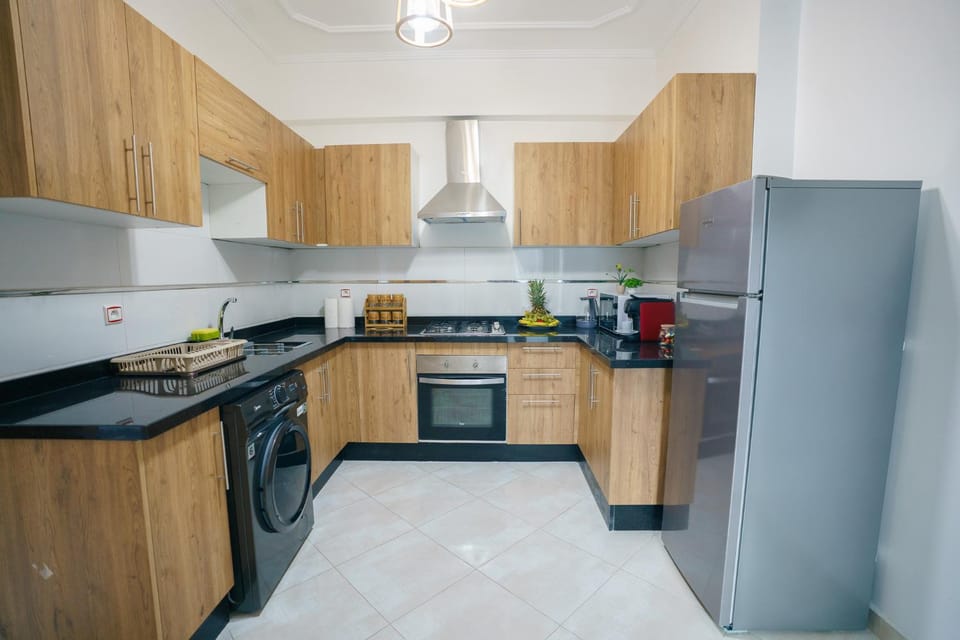 Elegant apartment 2min from TGV station & Beach Apartment in Tangier