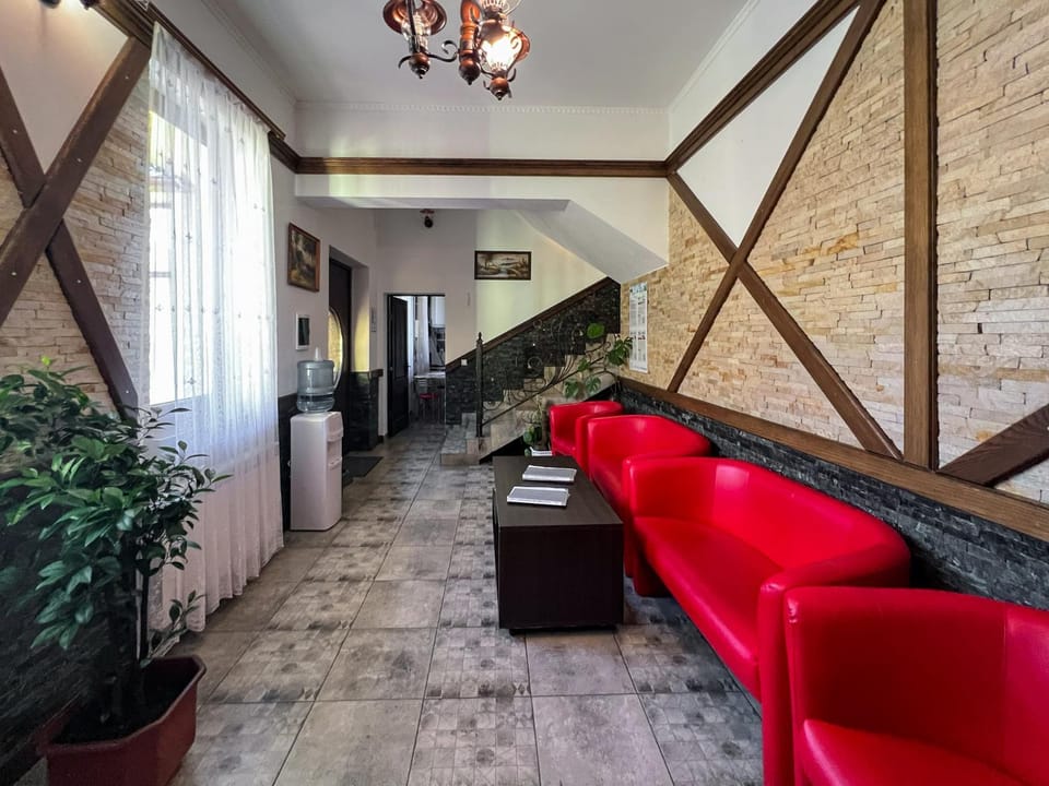 Property building, Facade/entrance, Communal kitchen, washing machine