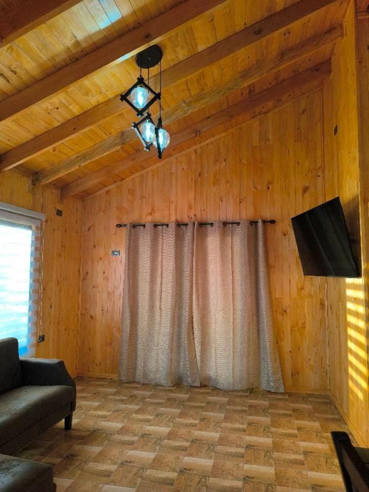 Cabaña nueva para 5 personas cocina equipada WIFI TV House in Araucania, Chile