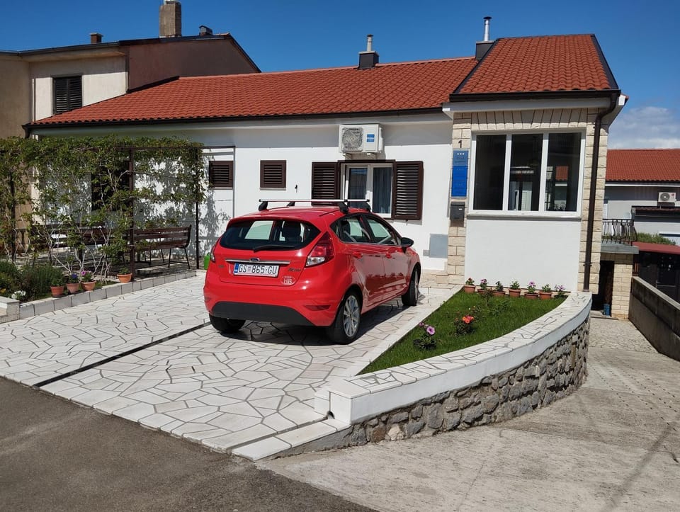 Room Rosa Bed and Breakfast in Lika-Senj County