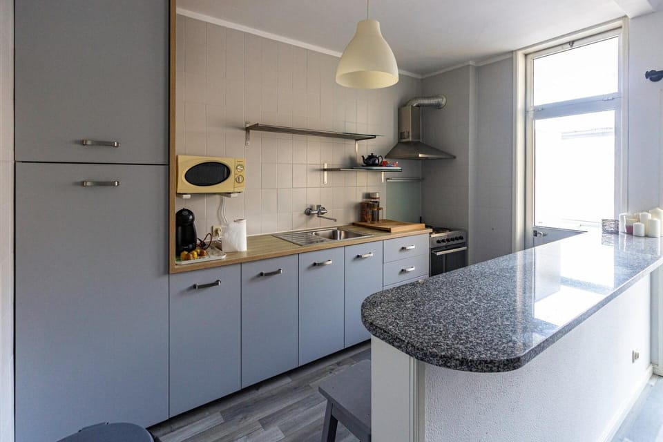 Coffee/tea facilities, Kitchen or kitchenette, Dining area, dishwasher, minibar, stove, toaster