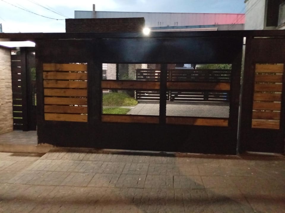 Property building, Facade/entrance, Off site