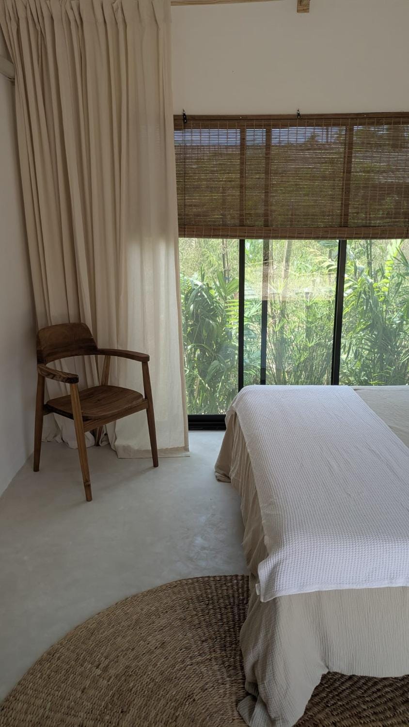 Bed, View (from property/room), View (from property/room), Bedroom, Garden view, Garden view