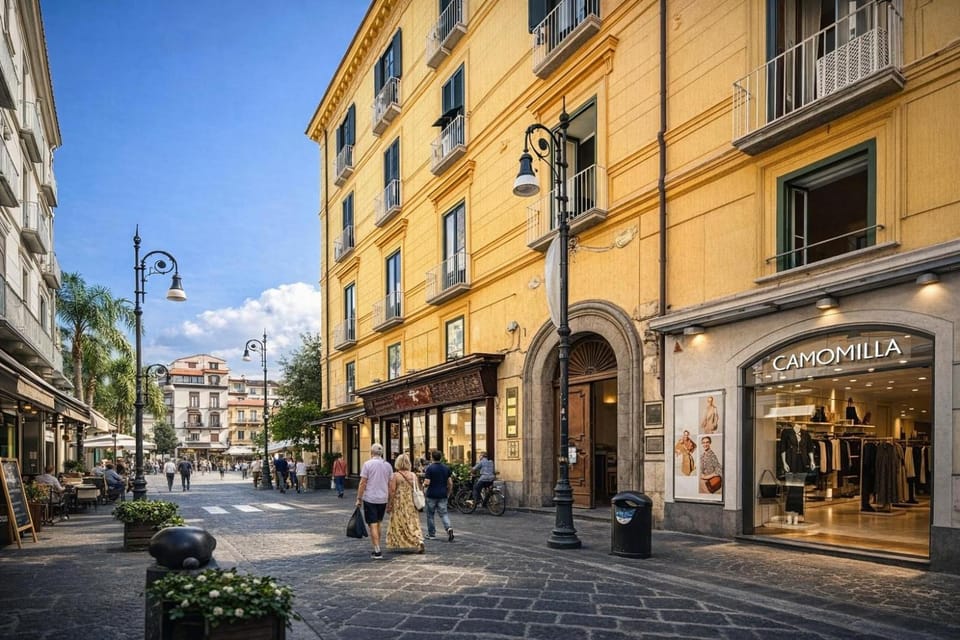 Property building, Restaurant/places to eat, People, furniture, elevator