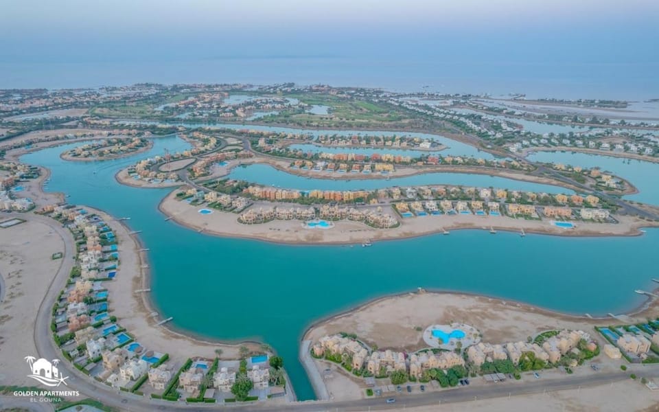 Elegant Villa with a Star-shaped Swimming Pool in West Golf El Gouna Guest House & Lagoon Villa in Hurghada