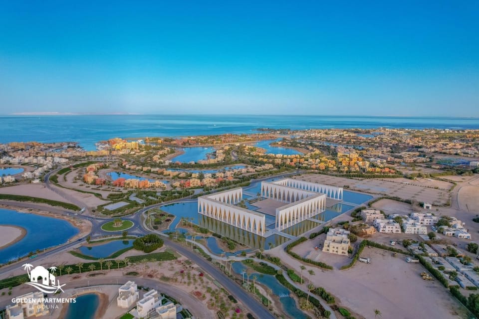Elegant Villa with a Star-shaped Swimming Pool in West Golf El Gouna Guest House & Lagoon Villa in Hurghada
