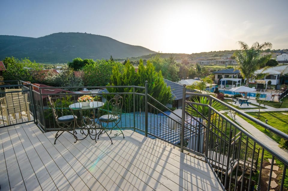 אצל ירדנה- מתחם אירוח כפרי ענק למשפחות Apartment in North District