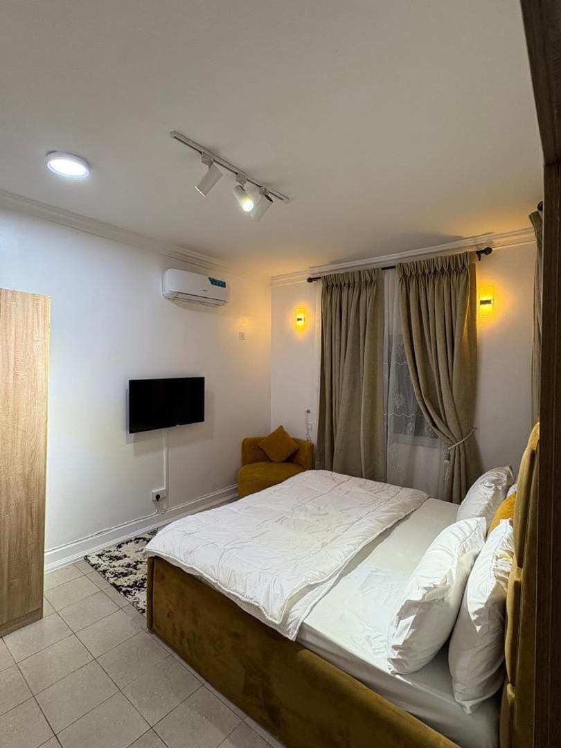 cool unit Apartment in Lagos, Nigeria