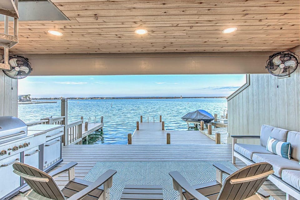 Lakefront LBJ Escape - Boat Slip & Sleeps 8 House in Lake Lyndon B Johnson