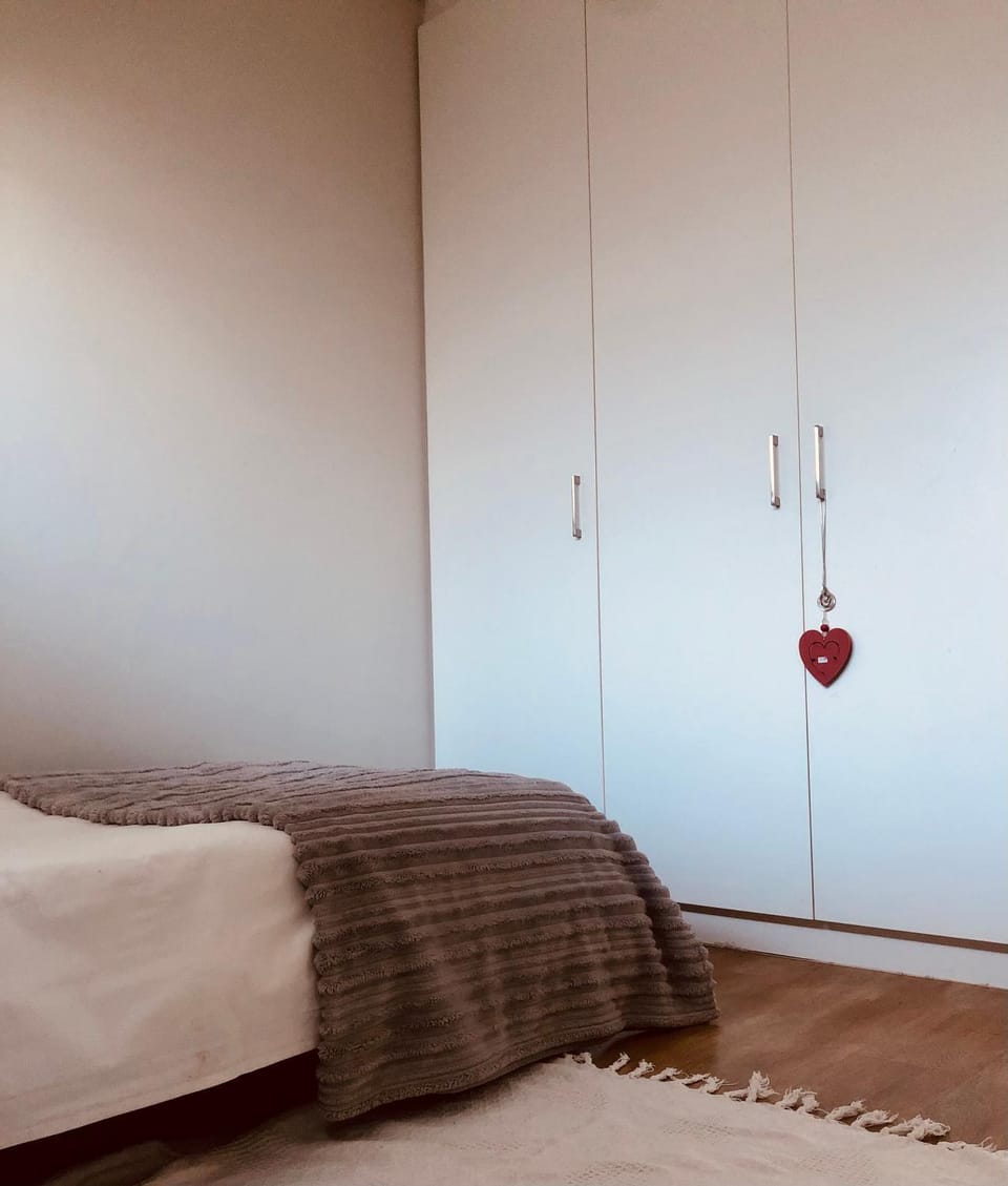 Bed, Photo of the whole room, Bedroom, wardrobe