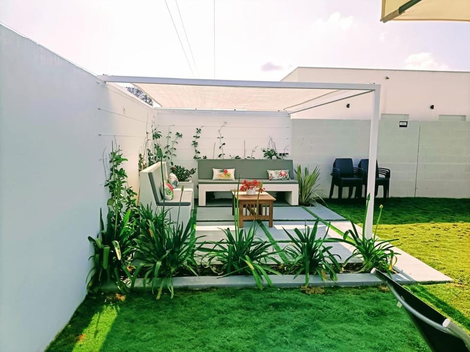 Garden, Balcony/Terrace