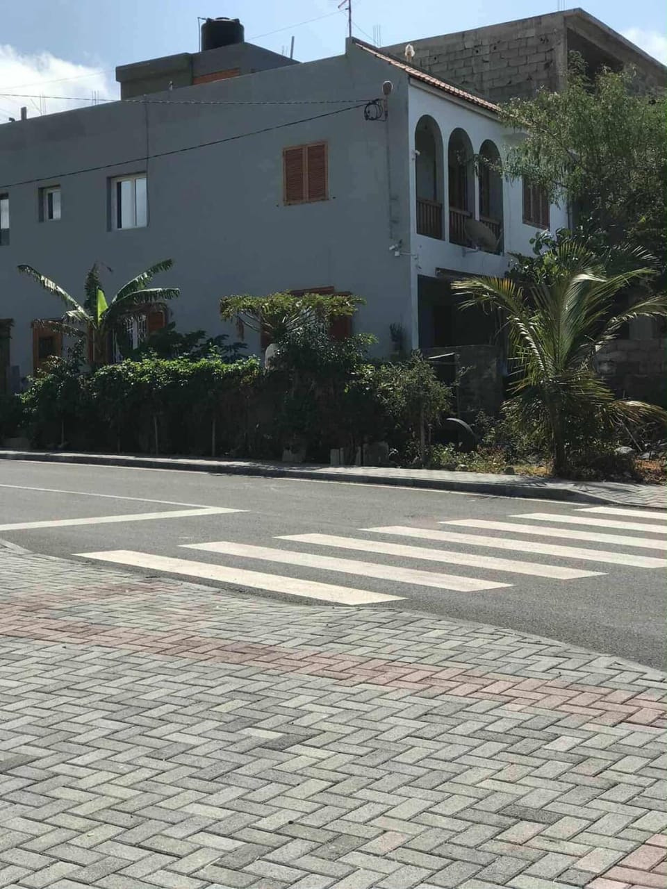 Property building, Day, Neighbourhood, Street view, Location