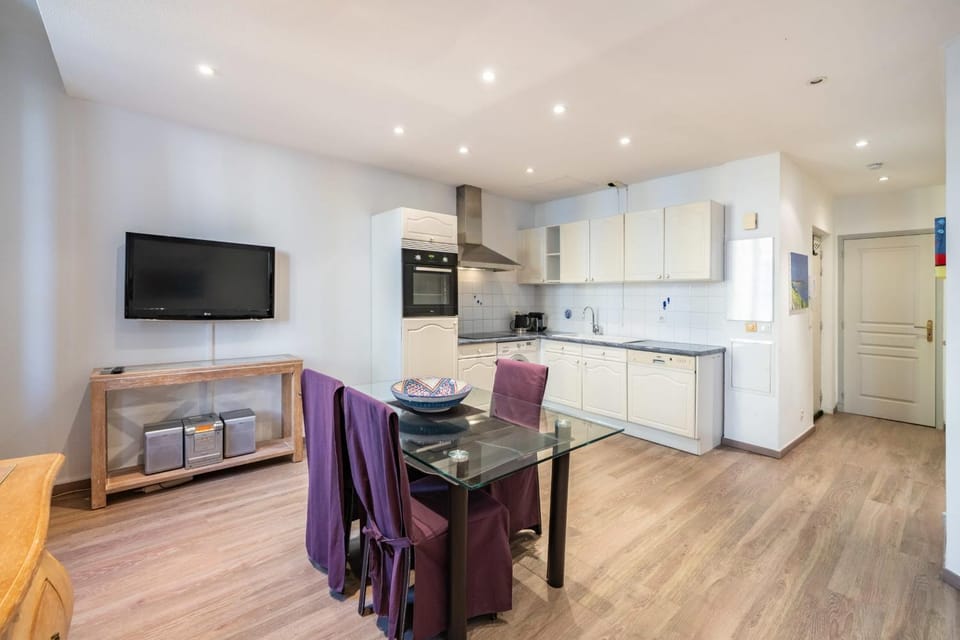 Cozystay 1802 One bedroom in the Heart of Cannes Apartment in Cannes