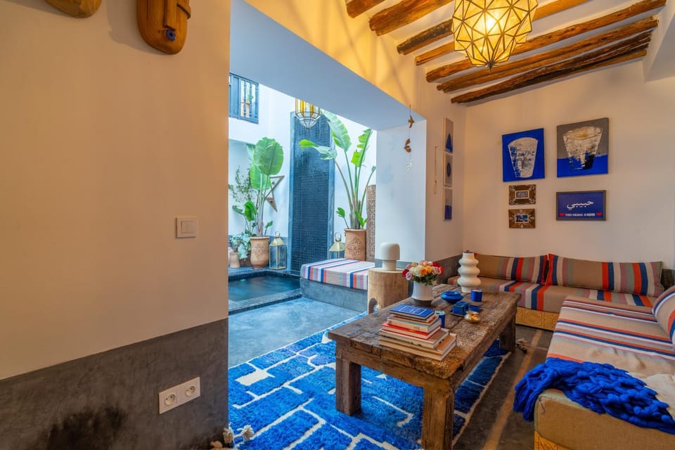 Communal lounge/ TV room, TV and multimedia, Living room