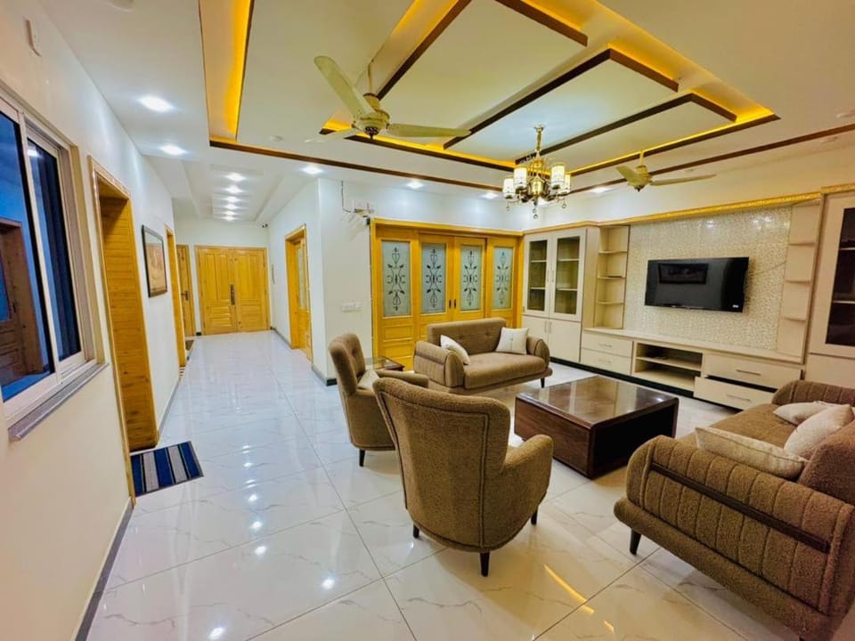TV and multimedia, Seating area