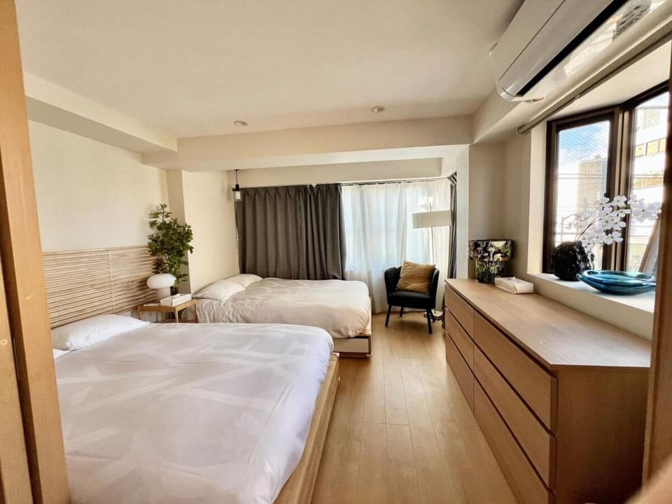 Super Lux new 2 bedroom Suite Mboa Center Tokyo Max 6 Apartment in Shinjuku