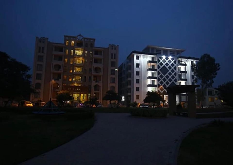 Fani properties Apartment in Lahore