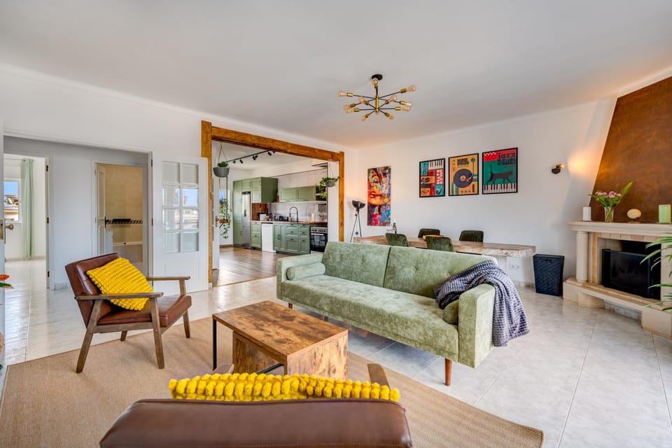 Living room, Dining area, kitchen